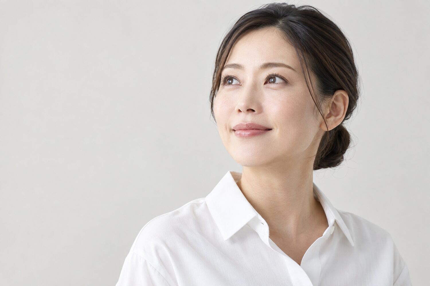 切らない眼瞼下垂の施術イメージ
